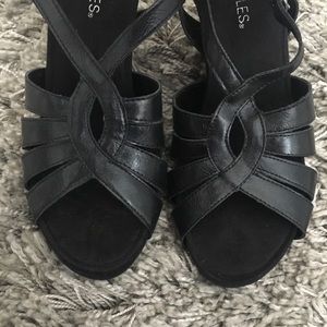Aerosoles Black Sandals Wedge Heel Suede Trim Sz 9
